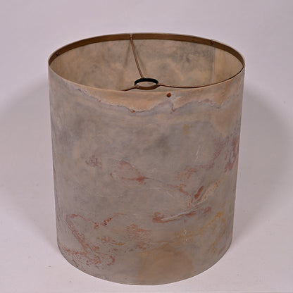 Abat -jour en ardoise et carcasse en acier revetu de poudre de bronze. Détail. Atelier Maus