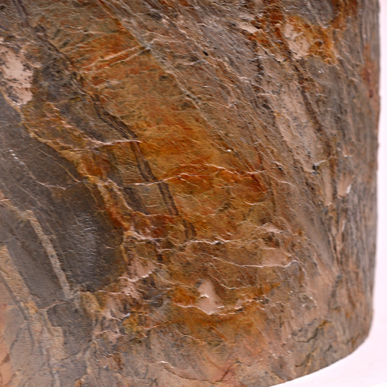 Détail de la feuille de mica irisé de l'Abat-jour Atelier Maus