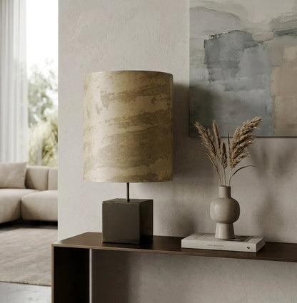 Lampe Cassini Nova en situation - éclairage d'ambiance dans un intérieur contemporain, fabrication française Taille L