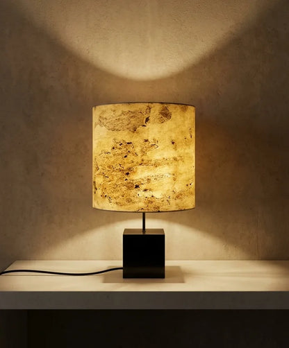 Lampe Cassini Nova en situation - éclairage d'ambiance dans un intérieur contemporain, fabrication française Taille L