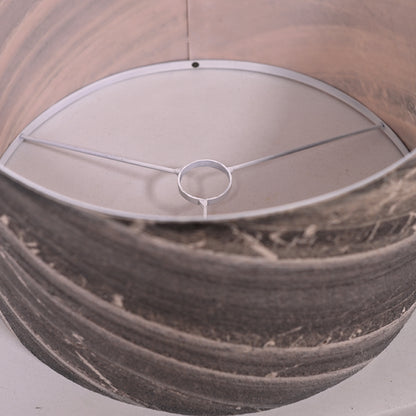 Détail de la structure de l'abat-jour en feuille de marbre Toronto. H22xL36cm. Atelier Maus