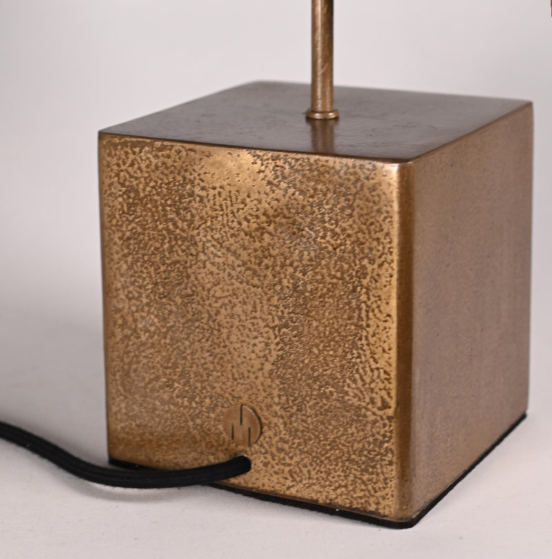 piètement de la lampe à poser Halley Nova - acier patiné bronze et feuille d'ardoise