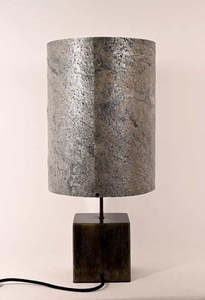 vue arriere de la lampe halley noire et mica argenté