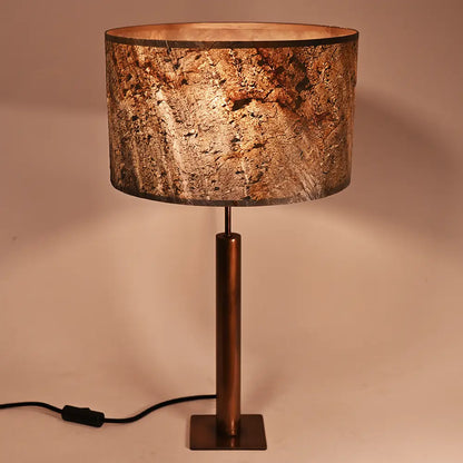 Lampe rosalynd  en acier cuivré et feuille de mica burning forest de l'atelier Maus. Pièce unique artisanale de fabrication française