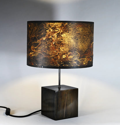 Lampe patine noire brune et ardoise Arcobaleno  Cassini Aura allumée