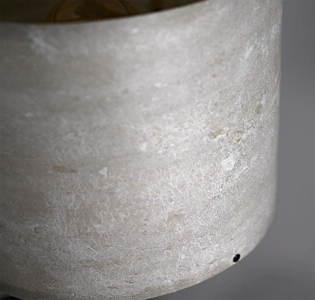 detail de feuille de mica gris vert .Abat jour unique Atelier Maus